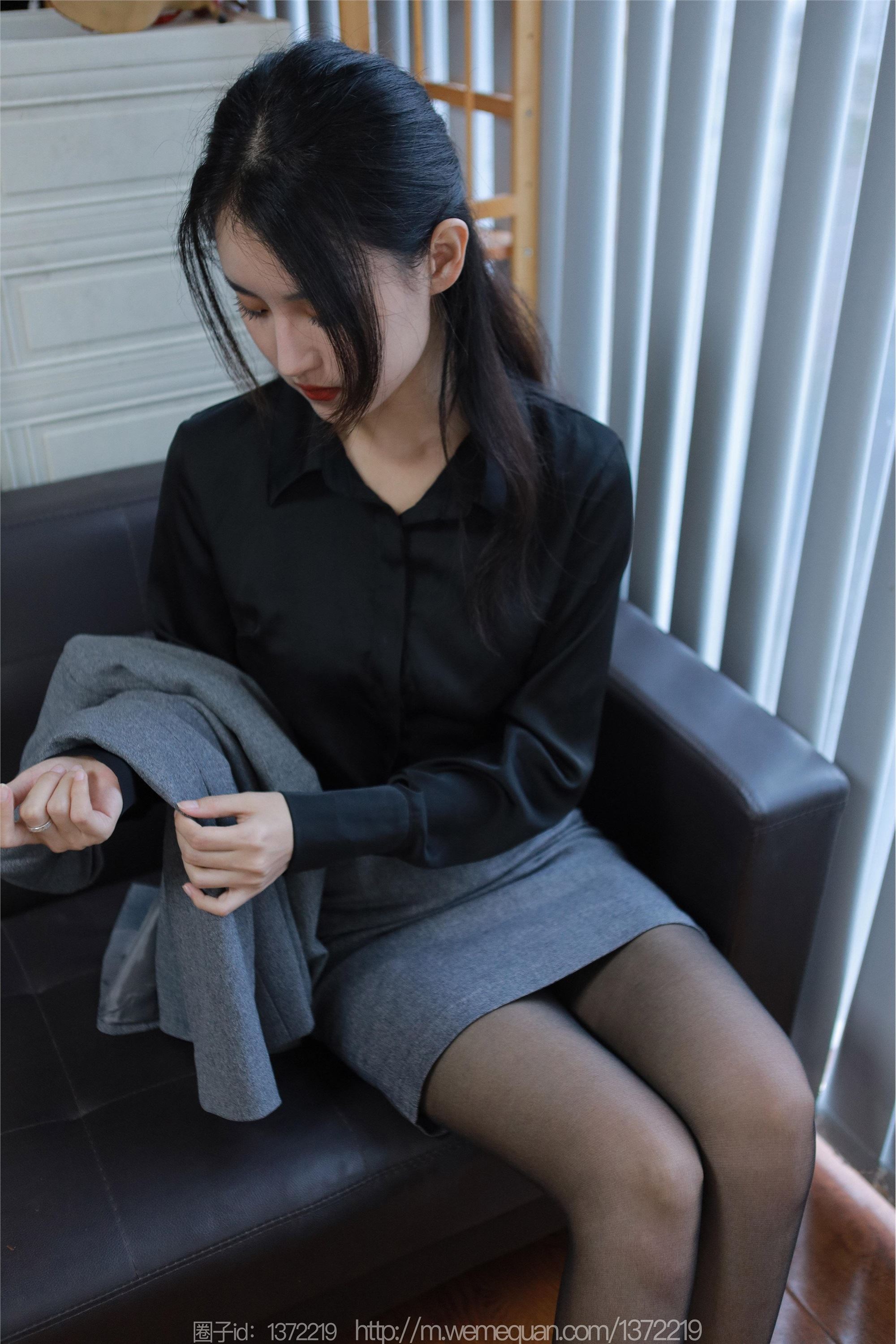 IESS异思趣向  2023.05.12 丝享家 1449 小宝《灰裙OL》